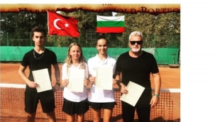 Silivri'nin tenisteki gururları Bulgaristan'da finalist oldu