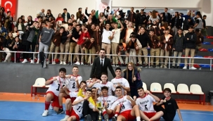 TÜRAM Lisesi Okullar Arası Futsal Turnuvasında Birinci Oldu