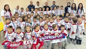 Maşalacı'nın Minik Öğrencilerinden Silivrispor'a Tam Destek