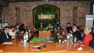 Ömer Hakverdi gazetecilerle bir araya geldi