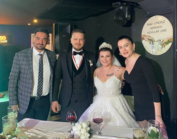 CHP'nin Kontenjan Adayı Mehmet Keleş, Kardelen ve Ümit Çiftinin Düğününe Katıldı