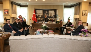 Hakverdi'den Yılmaz'a nezaket ziyareti 