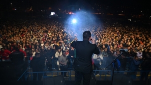 Balcıoğlu ve Gençler Buray Konserinde Buluştu