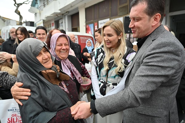 Bora Balcıoğlu, Fener Mahallesi Kadın Buluşmasında Geleceğe Işık Tutuyor