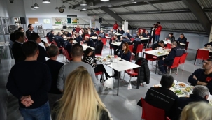 Silivri Belediye Başkan Adayı Bora Balcıoğlu, İşçilerle Öğle Yemeğinde Buluştu