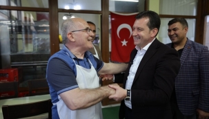 Silivri Belediye Başkanı Balcıoğlu, Gümüşyaka Mahallesinde Vatandaşlarla Bayramlaştı