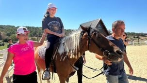 Silivri Belediyesi'nden Özel Bireyler İçin Müslüm Baba At Çiftliği Ziyareti