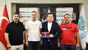 Başkan Bora Balcıoğlu, Silivrispor Kulübü Başkanı ve Yönetim Kurulu Üyelerini Ağırladı