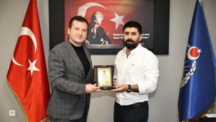 Silivri Belediye Başkanı Bora Balcıoğlu, Türk Kızılay'ını Ziyaret Etti