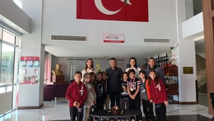 Mektebim'li Sporcular Cumhuriyet İçin Koştu