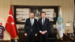 MHP İlçe Başkanı Hakan Bakmaz, Başkan Balcıoğlu'na İade-i Ziyarette Bulundu