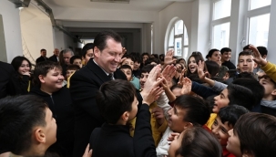 Başkan Balcıoğlu'ndan Dünya Çocuk Hakları Gününde Okullara Ziyaret