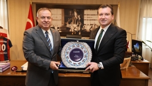 Başkan Balcıoğlu, CHP Genel Başkan Yardımcısı Gökan Zeybek'i Ağırladı