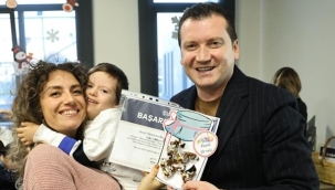 Başkan Balcıoğlu Özel Bireylere Başarı Belgesi Takdim Etti