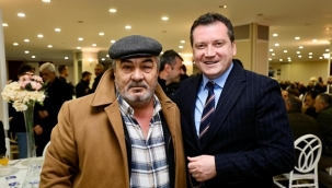 Başkan Balcıoğlu, Cumhuriyet Mahallesi'nde Vatandaşlarla Bir Araya Geldi