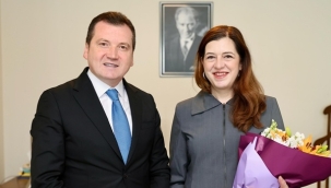 Başkan Balcıoğlu, Avukatlar Günü'nde Hukuk İşleri Müdürlüğü'nü Ziyaret Etti