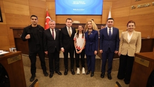 Başkan Balcıoğlu'ndan Başarılı Sporculara Anlamlı Ödül