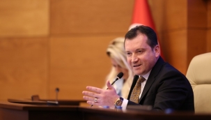 Başkan Balcıoğlu'ndan MHP'li Aşkın'a Tepki: Ezgi A.Ş.'yi Geçen Dönemki Gibi Gayriresmi Kullanmamızı Beklemeyin!