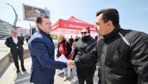 Başkan Balcıoğlu, Silivri Sahili'nde İmza Kampanyasına Destek İçin Vatandaşlarla Buluştu