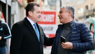 Başkan Bora Balcıoğlu, Esnaflar ve Vatandaşlarla Bir Araya Geldi