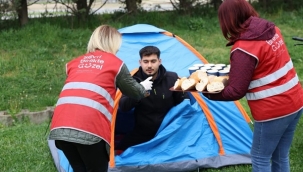 Silivri Belediyesi'nden Depremzedelere Sıcak Çorba Desteği