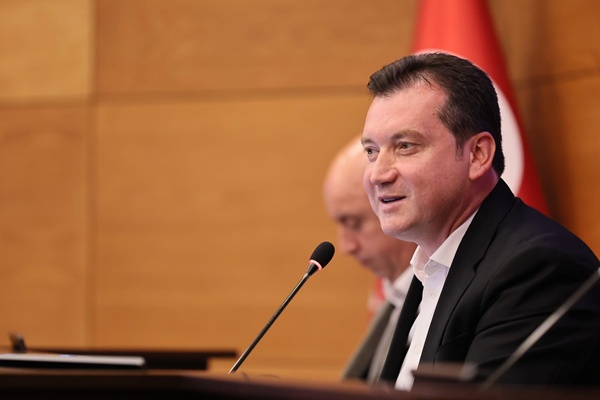Başkan Balcıoğlu, Muhtarlarla Değerlendirme Toplantısı Gerçekleştirdi