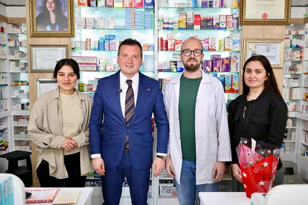 Başkan Balcıoğlu'ndan Eczacılara Anlamlı Ziyaret