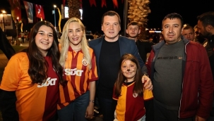 Başkan Balcıoğlu, şampiyonluk kutlamalarına katıldı