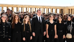 Başkan Balcıoğlu, TÜRAM Lisesi Öğrencileriyle Anıtkabir'i Ziyaret Etti
