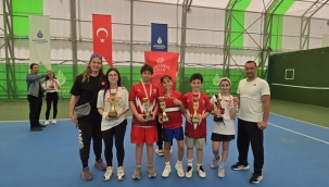 Mektebim Koleji Öğrencilerinden Teniste İlçe Gururu!
