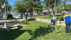 Silivri'de Parklarda Bahar Temizliği Devam Ediyor