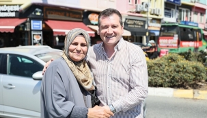 Başkan Balcıoğlu, Başkomutan ve Atatürk Caddesi'nde Vatandaşlarla Buluştu