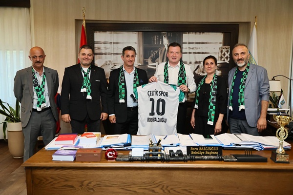 Başkan Balcıoğlu, Çeltik Mahallesi Muhtarı ve Çeltikspor Yönetimini Ağırladı