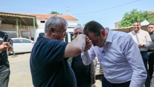 Başkan Balcıoğlu, Gazitepe Mahallesi'nde Vatandaşlarla Bayramlaştı