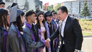 Başkan Balcıoğlu TÜRAM Mezunlarını Uğurladı: "Siz Bu Kentin Umudusunuz!"