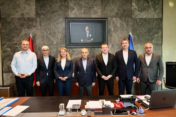Başkan Bora Balcıoğlu CHP'li 3. Bölge Belediye Başkanlarıyla Kentsel Dönüşüm Gündeminde Buluştu