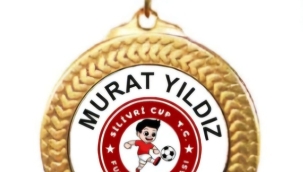 Minikler Babalar Günü Arifesinde Murat Yıldız Junior Cup İçin Sahada