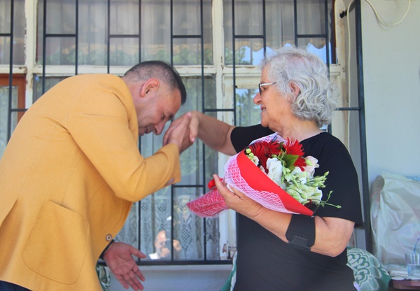 Murat Yıldız'dan merhum Milli Sporcu Müjdat Gürsu'nun ailesine anma ziyareti