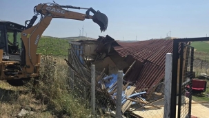 Silivri'de Tarım Arazilerindeki Kaçak Yapılarla Mücadele Sürüyor