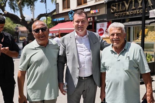 Başkan Balcıoğlu, Silivri Sokaklarında Vatandaşlarla Buluştu
