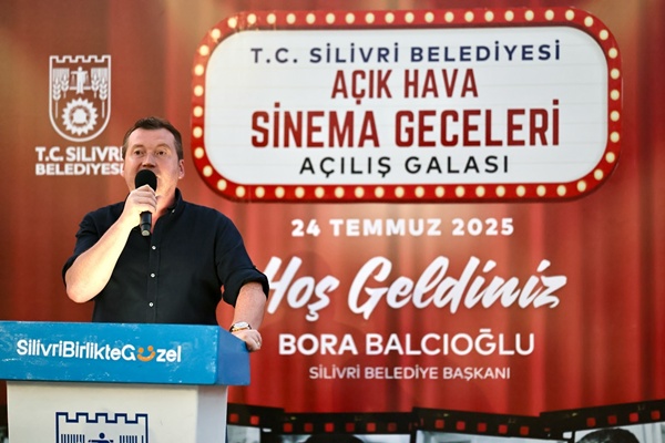 Yazlık Sinema Geceleri "Bir Cumhuriyet Şarkısı" Filmiyle Başladı