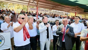 Başkan Balcıoğlu, 671. Tarihi Çardak Yağlı Pehlivan Güreşlerine katıldı