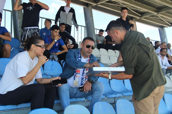 Murat Yıldız'dan Silivrispor'un Minik Kramponlarına Destek