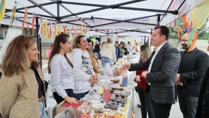Başkan Balcıoğlu, Piri Mehmet Paşa İlkokulu'nda kermese katıldı