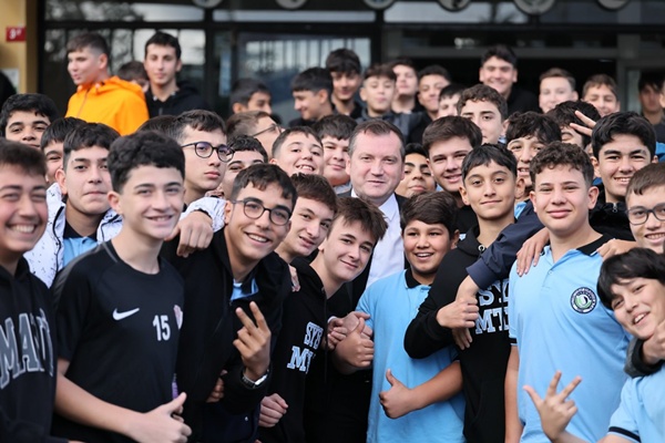 Başkan Balcıoğlu, Yusuf Sarıbekir Mesleki ve Teknik Anadolu Lisesi'ni ziyaret etti