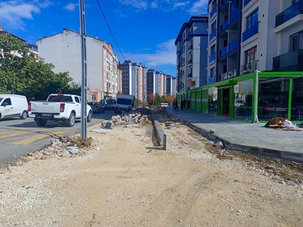 İlçe Genelinde Yol Bakım ve Onarım Çalışmaları Devam Ediyor