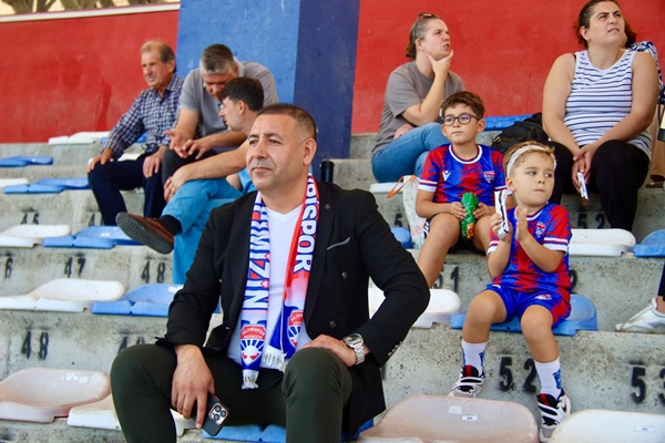 Murat Yıldız'dan Serdal Şahin'e Sert Uyarı: "Silivrispor'da Gerçek Gündem Çocuklar Olmalı! Başaramadık Deyip İstifa Edin"