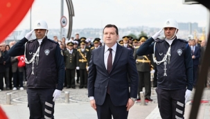 Silivri'de Vefa Duruşu: Başkan Balcıoğlu, Cumhuriyet İçin Çelenk Sundu