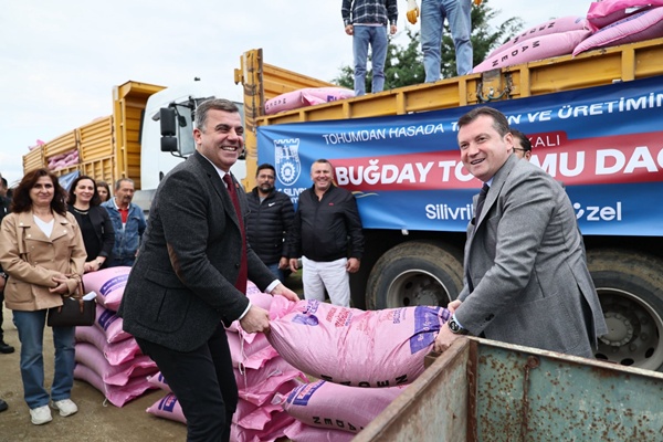 Silivri Seymen'de 200 Üreticiye 40 Ton Buğday Tohumu Teslim Edildi