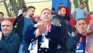 Silivrispor'dan İnegöl Kafkasspor'a 1-0: Murat Yıldız'ın Moral Desteği Galibiyeti Getirdi